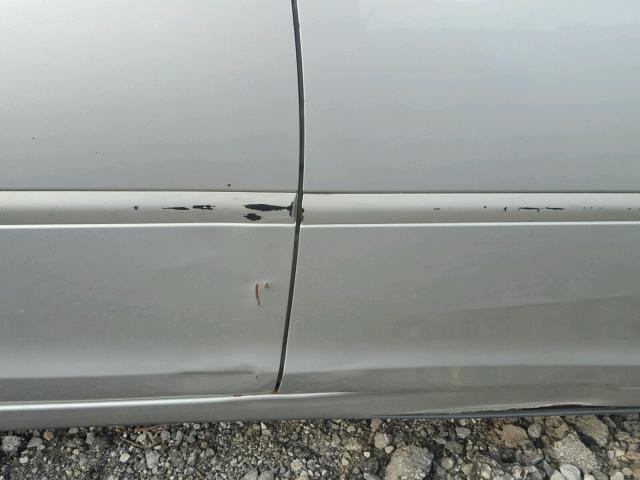 4T1BE32K53U721465 - 2003 TOYOTA CAMRY LE 银色 照片 9