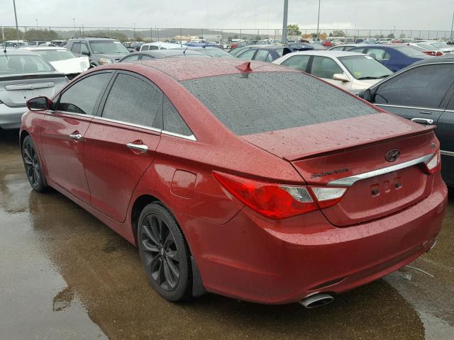 5NPEC4AC5CH320208 - 2012 HYUNDAI SONATA SE RED photo 3