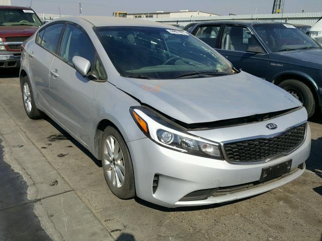 3KPFL4A78HE008435 - 2017 KIA FORTE LX SILVER photo 1