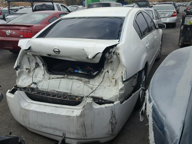 1N4BA41E05C805595 - 2005 NISSAN MAXIMA SE WHITE photo 4