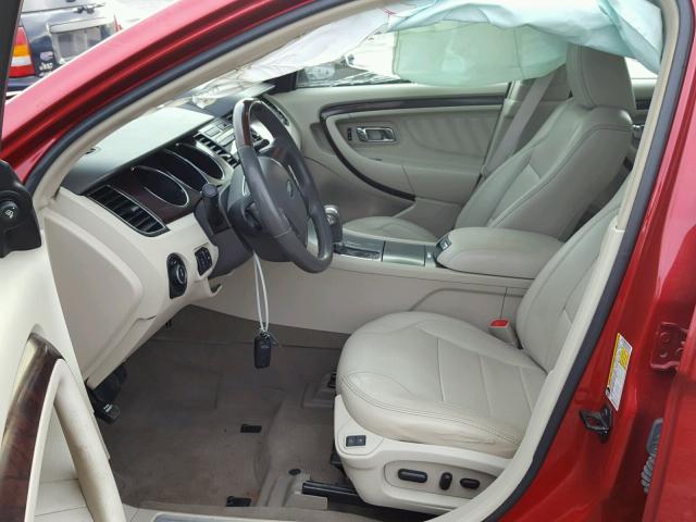 1FAHP2FW6AG109308 - 2010 FORD TAURUS LIM RED photo 5