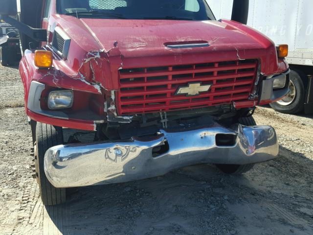 1GBE5C3285F512667 - 2005 CHEVROLET C5500 RED photo 9