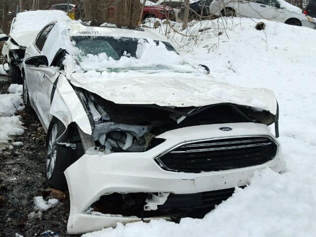 3FA6P0HD8HR203118 - 2017 FORD FUSION SE WHITE photo 1