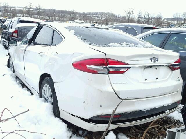 3FA6P0HD8HR203118 - 2017 FORD FUSION SE WHITE photo 3