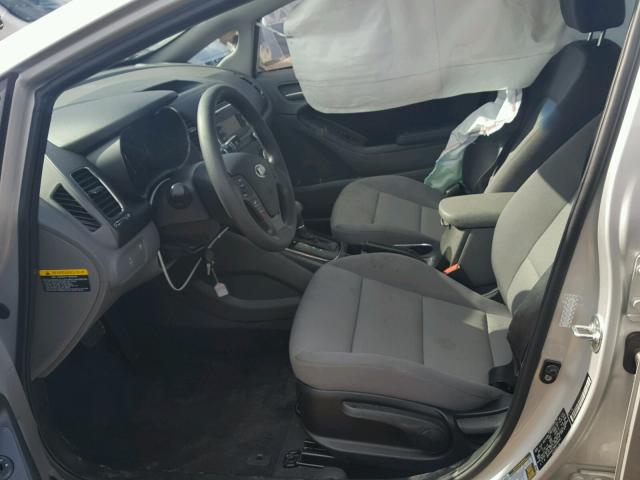 3KPFK4A79HE056433 - 2017 KIA FORTE LX SILVER photo 5