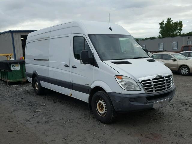 WDYPE8CC3B5545432 - 2011 FREIGHTLINER SPRINTER 2 WHITE photo 1