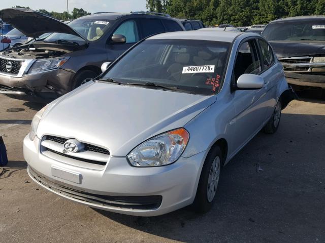 KMHCM3AC8AU154649 - 2010 HYUNDAI ACCENT BLU SILVER photo 2