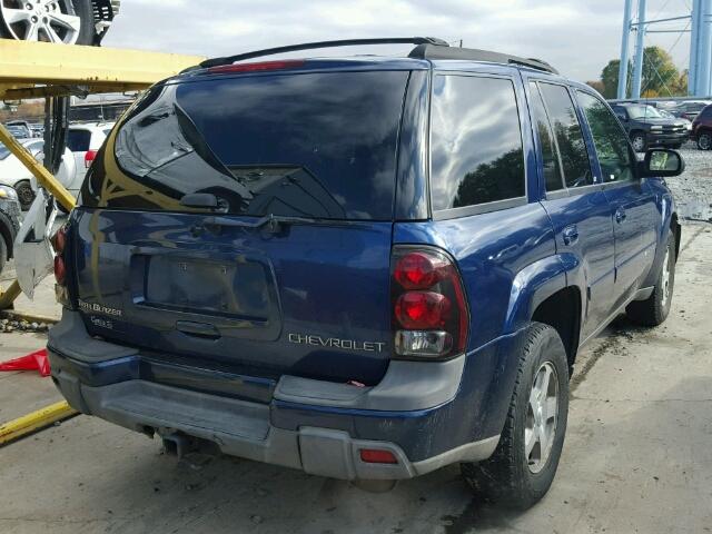 1GNDT13S842293529 - 2004 CHEVROLET TRAILBLAZE BLUE photo 4