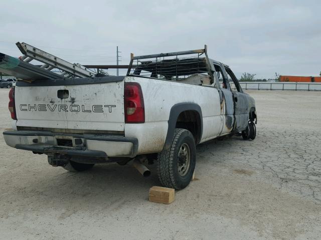 1GCHC29U23E267434 - 2003 CHEVROLET SILVERADO BURN photo 4