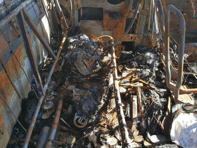 1GCHC29U23E267434 - 2003 CHEVROLET SILVERADO BURN photo 6