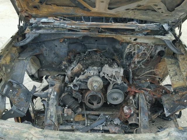 1GCHC29U23E267434 - 2003 CHEVROLET SILVERADO BURN photo 7