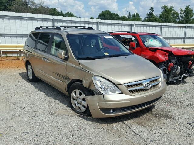 KNDMC233676038303 - 2007 HYUNDAI ENTOURAGE GOLD photo 1