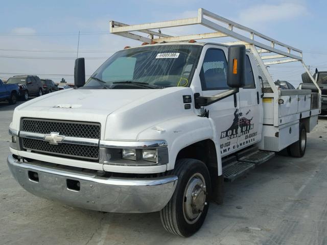 1GBE4E1296F406344 - 2006 CHEVROLET C4500 C4E0 WHITE photo 2