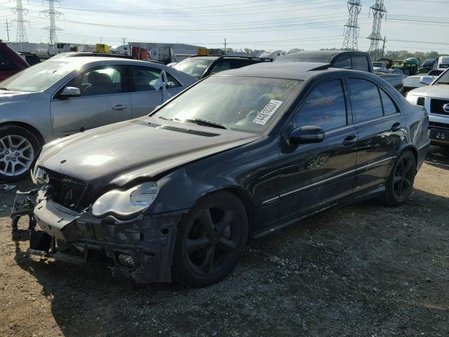 WDBRF52HX6F765405 - 2006 MERCEDES-BENZ C GENERATI BLACK photo 2