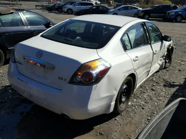 1N4AL2AP0BN499302 - 2011 NISSAN ALTIMA BAS WHITE photo 4