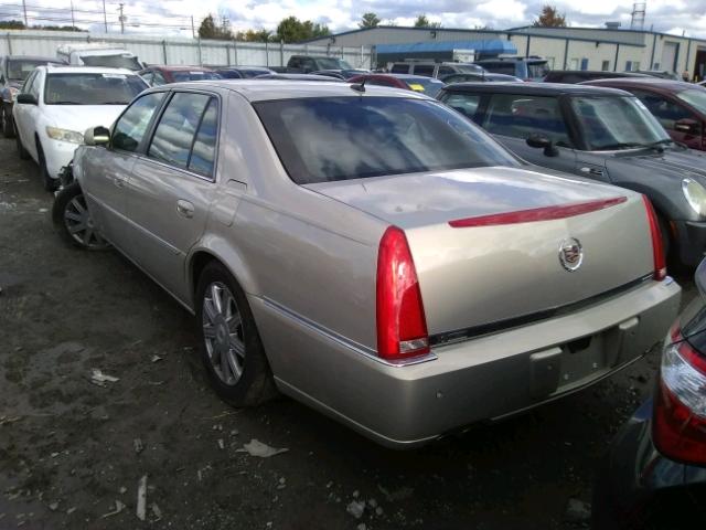 1G6KD57YX7U197769 - 2007 CADILLAC DTS GOLD photo 3