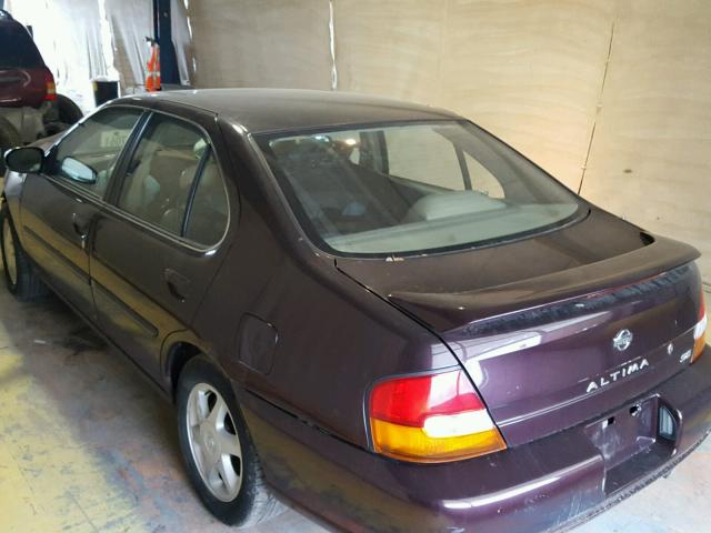 1N4DL01D5WC123784 - 1998 NISSAN ALTIMA XE MAROON photo 3