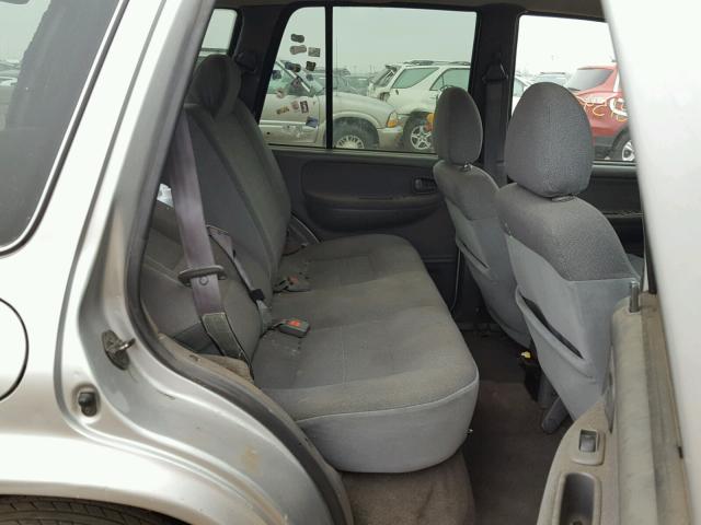 KNDJB723625110328 - 2002 KIA SPORTAGE SILVER photo 6