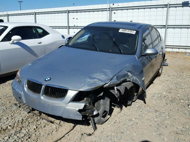 WBAVC93588K044320 - 2008 BMW 328 BLUE photo 2