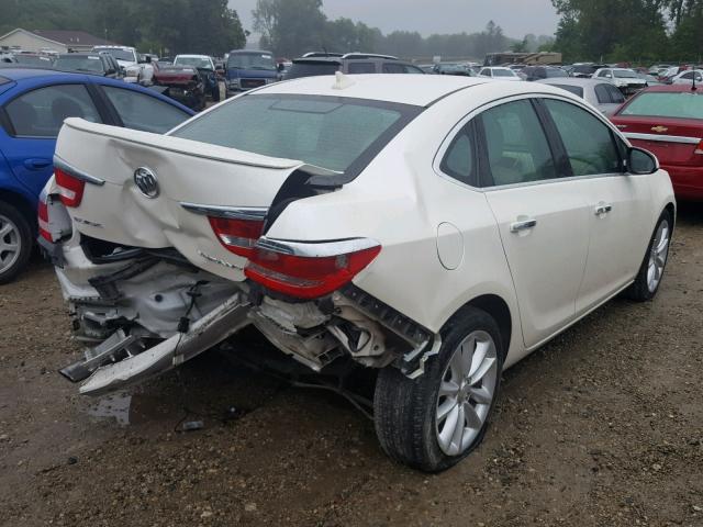 1G4PS5SKXC4130221 - 2012 BUICK VERANO WHITE photo 4