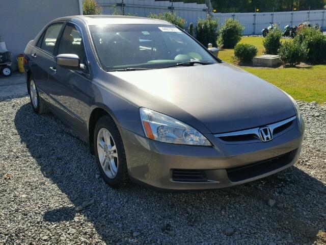 1HGCM56857A023968 - 2007 HONDA ACCORD EX GRAY photo 1