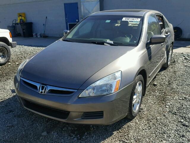 1HGCM56857A023968 - 2007 HONDA ACCORD EX GRAY photo 2