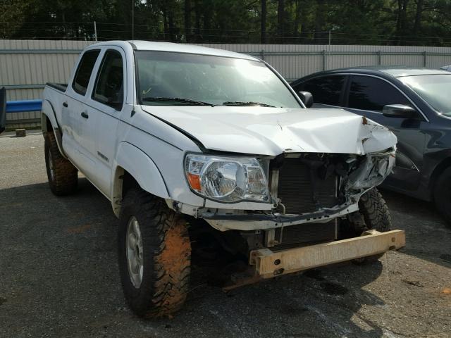 5TELU42N56Z243829 - 2006 TOYOTA TACOMA DOU WHITE photo 1