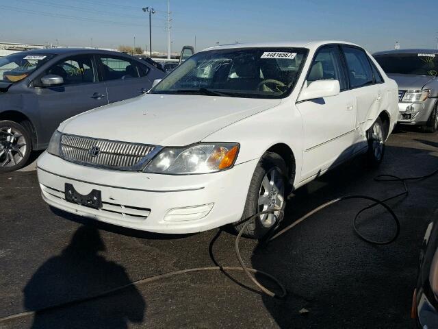 4T1BF28B64U374504 - 2004 TOYOTA AVALON WHITE photo 2