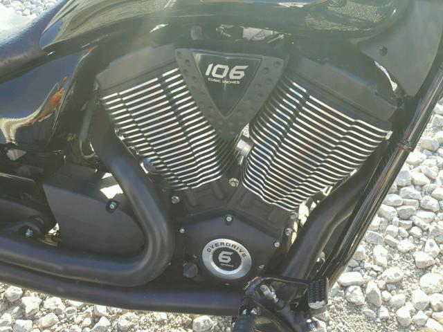 5VPGA36N0F3040636 - 2015 VICTORY MOTORCYCLES VEGAS 8-BA BLACK photo 7