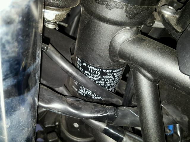 JKAEXEJ17HDA00455 - 2017 KAWASAKI EX650 J შავი ფოტო 10