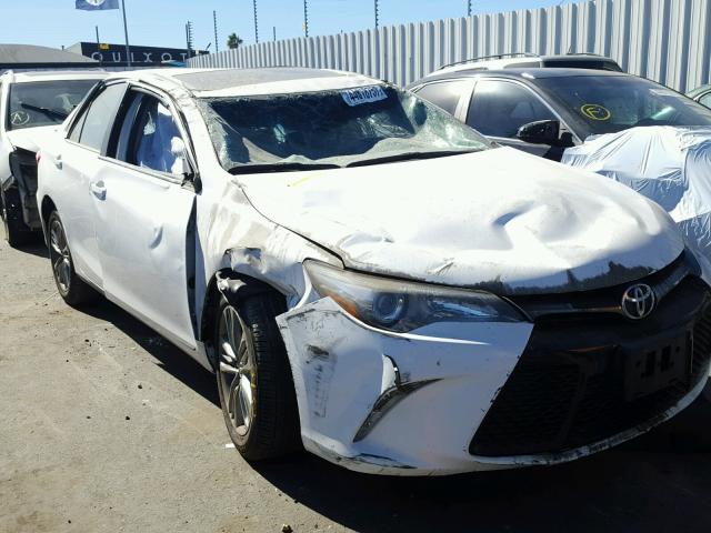 4T1BF1FK8HU314291 - 2017 TOYOTA CAMRY LE WHITE photo 1