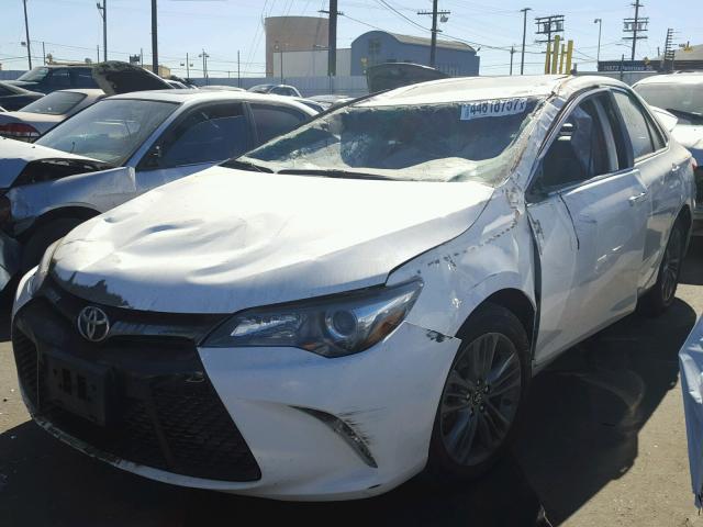 4T1BF1FK8HU314291 - 2017 TOYOTA CAMRY LE WHITE photo 2