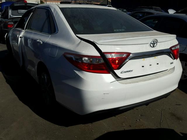 4T1BF1FK8HU314291 - 2017 TOYOTA CAMRY LE WHITE photo 3