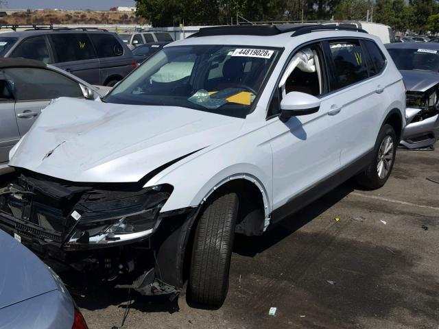 3VV3B7AX6JM011001 - 2018 VOLKSWAGEN TIGUAN SE WHITE photo 2