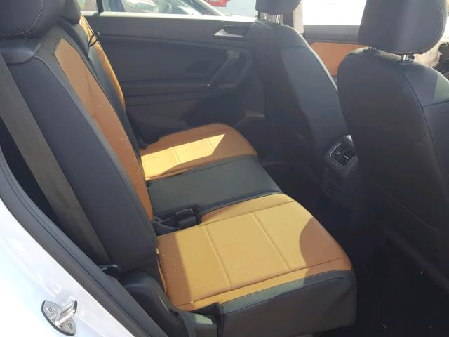 3VV3B7AX6JM011001 - 2018 VOLKSWAGEN TIGUAN SE WHITE photo 6
