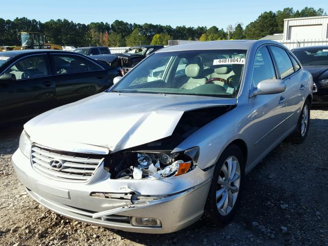 KMHFC46FX7A208228 - 2007 HYUNDAI AZERA SILVER photo 2