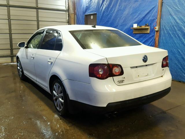 3VWRZ7AJ9AM054812 - 2010 VOLKSWAGEN JETTA SE WHITE photo 3