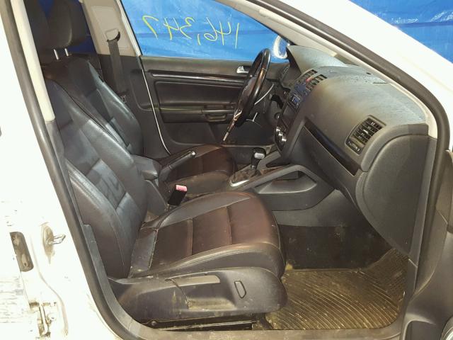 3VWRZ7AJ9AM054812 - 2010 VOLKSWAGEN JETTA SE 白色 照片 5