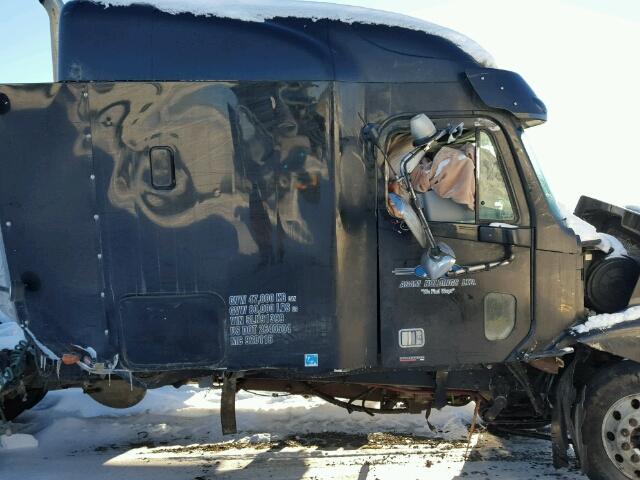 1FUJA6CV35LN91399 - 2005 FREIGHTLINER CONVENTION BLACK photo 5