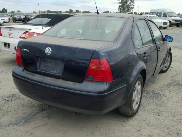 3VWSC29M2YM143748 - 2000 VOLKSWAGEN JETTA GLS BLUE photo 4