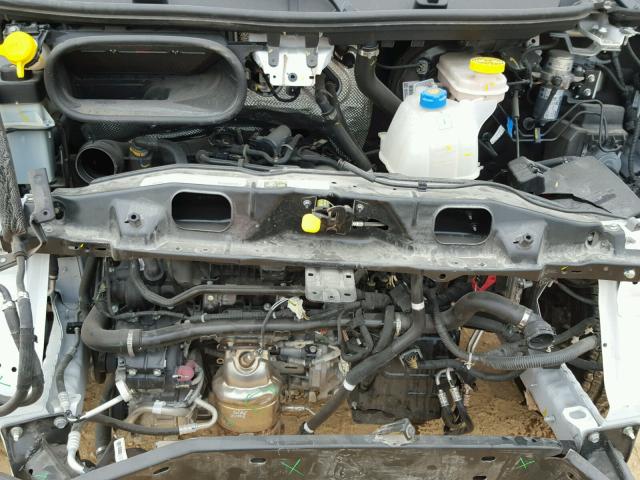 3C6TRVBG4HE521050 - 2017 RAM PROMASTER WHITE photo 7