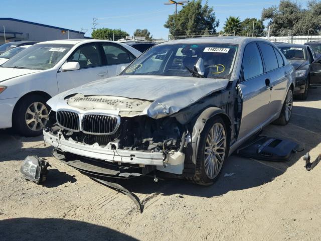 WBAHN83567DT71402 - 2007 BMW 750 SILVER photo 2