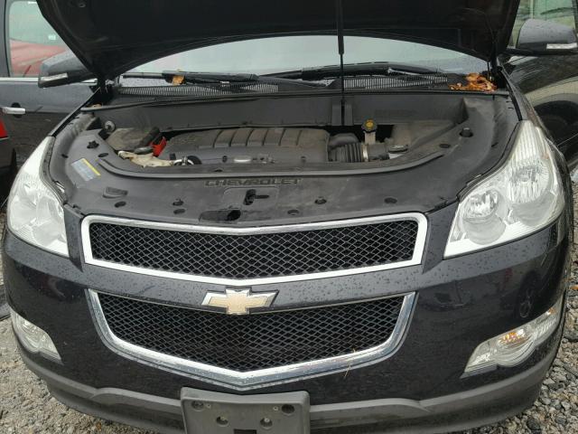 1GNLRFED8AS107005 - 2010 CHEVROLET TRAVERSE L BLACK photo 7