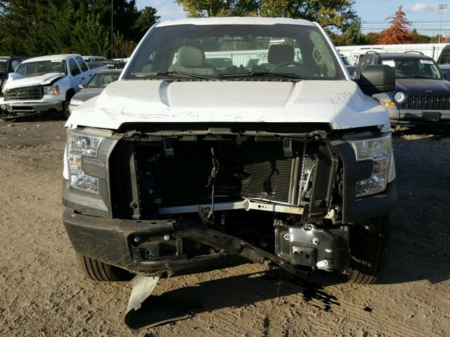 1FTMF1C80HKC02652 - 2017 FORD F150 WHITE photo 9