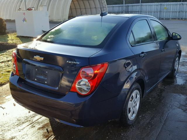 1G1JA5SH9F4211905 - 2015 CHEVROLET SONIC LS BLUE photo 4