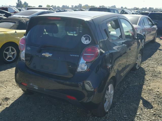 KL8CD6S90EC549065 - 2014 CHEVROLET SPARK 1LT BLACK photo 4