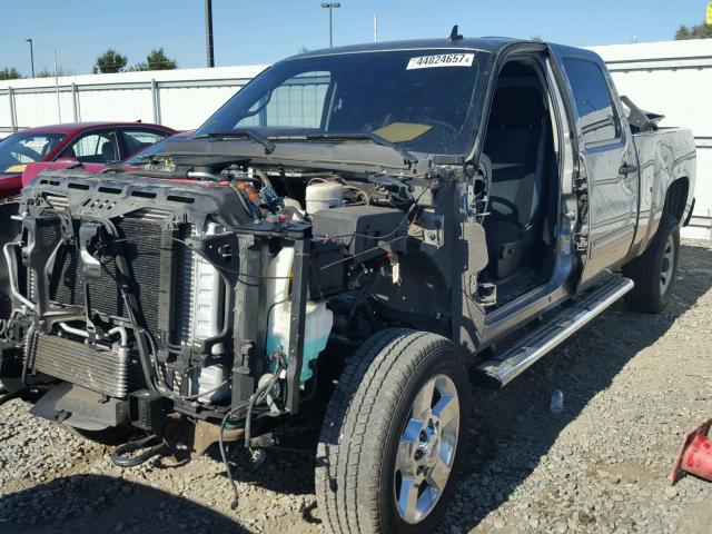 1GC1KXC81EF109807 - 2014 CHEVROLET SILVERADO GRAY photo 2