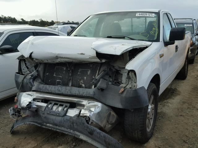 1FTRF12W86NA74338 - 2006 FORD F150 WHITE photo 2