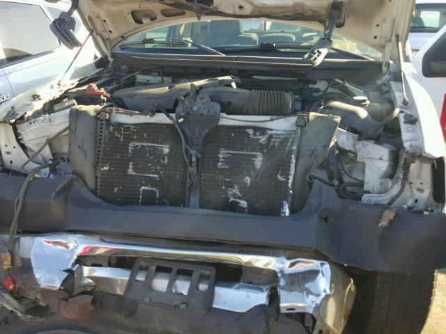 1FTRF12W86NA74338 - 2006 FORD F150 WHITE photo 7