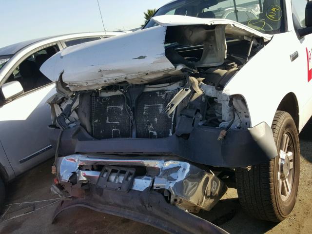 1FTRF12W86NA74338 - 2006 FORD F150 WHITE photo 9